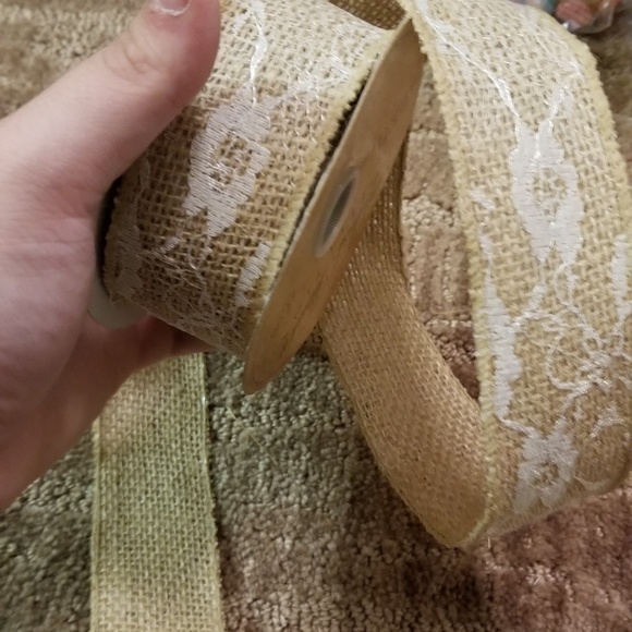 Burlap - Picture 2 of 5